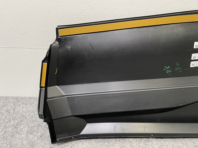 新車取り外し!ヤリスクロス MXPB10/MXPB15/MXPJ10/MXPJ15 純正 右 リアドア サイドパネル MODELLISTA/モデリスタ/76905-KP100(142871)