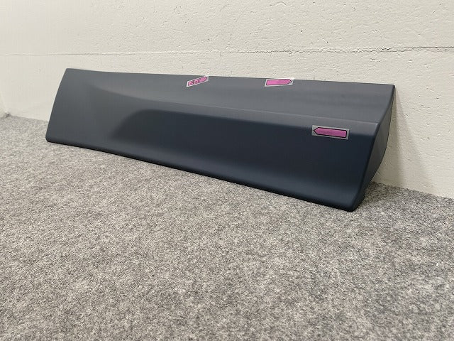 新品!XC60 UB UD 系 純正 右 リア ドア サイドパネル 31440305/31440297 V39845982 サフ ボルボ(142910)