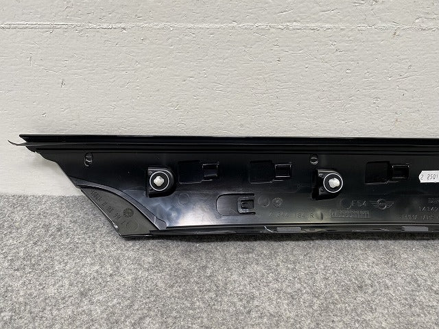 新品!ミニ クラブマン(F54) 純正 右 フロント Aピラーパネル/Aピラーカバー 14121-10 51137344184 ブラック ソリッド MINI(142936)