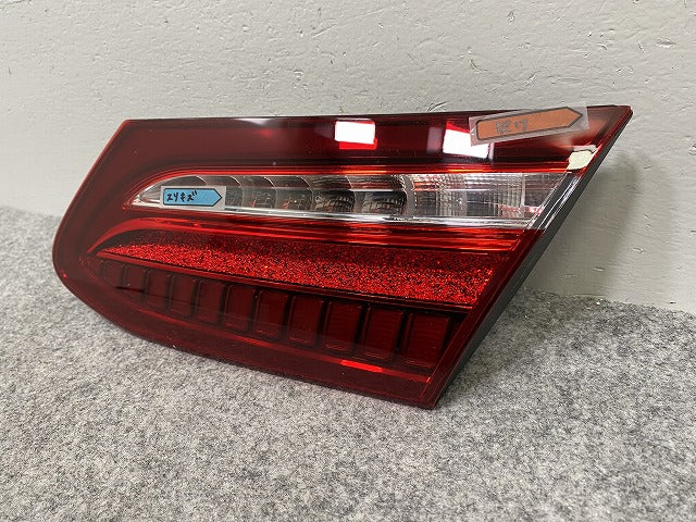 新品!Eクラス/クーペ C238 純正 右 テールランプ/ライト/レンズ LED A2389067401 A 2389067401 メルセデスベンツ(142938)