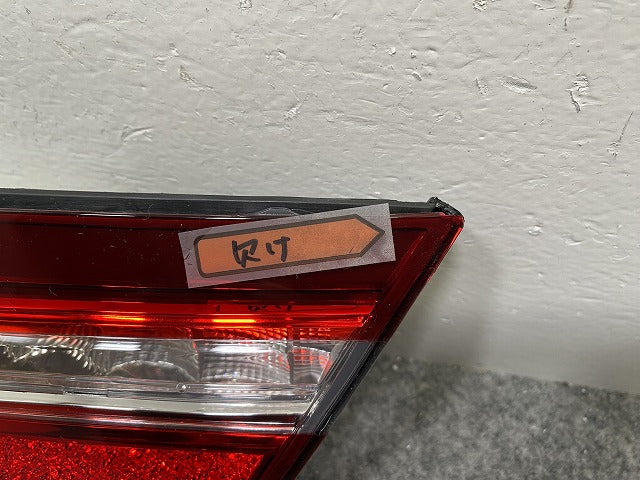 新品!Eクラス/クーペ C238 純正 右 テールランプ/ライト/レンズ LED A2389067401 A 2389067401 メルセデスベンツ(142938)