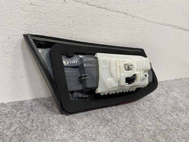 新品!Eクラス/クーペ C238 純正 右 テールランプ/ライト/レンズ LED A2389067401 A 2389067401 メルセデスベンツ(142938)
