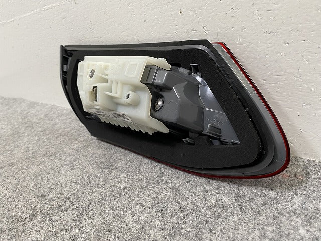 新品!Eクラス/クーペ C238 純正 右 テールランプ/ライト/レンズ LED A2389067401 A 2389067401 メルセデスベンツ(142938)