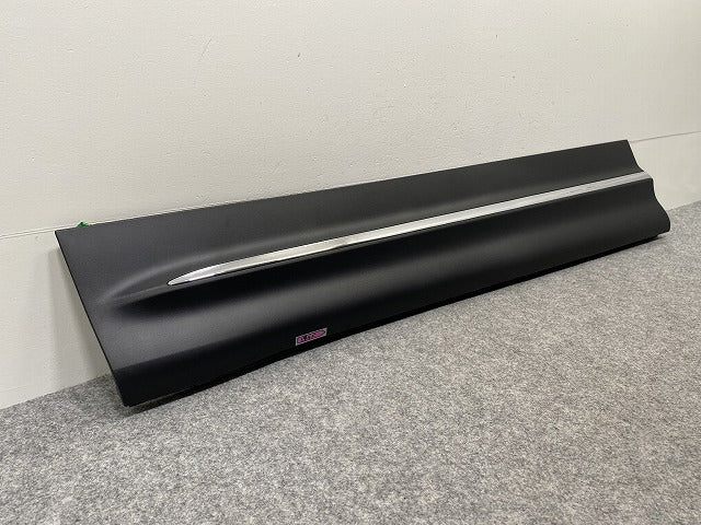 新品!GLB X247 純正 左 フロント ドア サイドパネル A2477274700 A 2477203007 素地/メッキ メルセデスベンツ(142946)