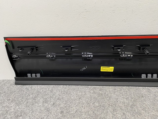 新品!GLB X247 純正 左 フロント ドア サイドパネル A2477274700 A 2477203007 素地/メッキ メルセデスベンツ(142946)