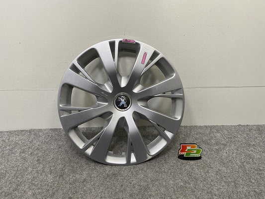 新品!208 純正  ホイールキャップ 15インチ 9808491477 98084914TW シルバー メタリック プジョー(142948)