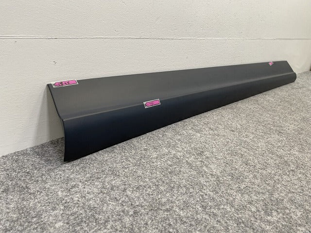 新品!Q5/Sライン/S-LINE 8RCDNF/8RCALF/8RCNCF/8RCTVF 純正 右 フロント ドア サイドパネル モール 8R0 853 960 B 8R0853960BGRU(142950)