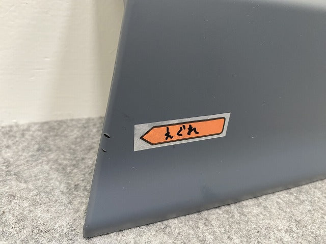 新品!XC60 UB UD 系/2017- 純正 右 フロント ドア サイドパネル モール 31440294 V 39845914 サフ ボルボ(142951)
