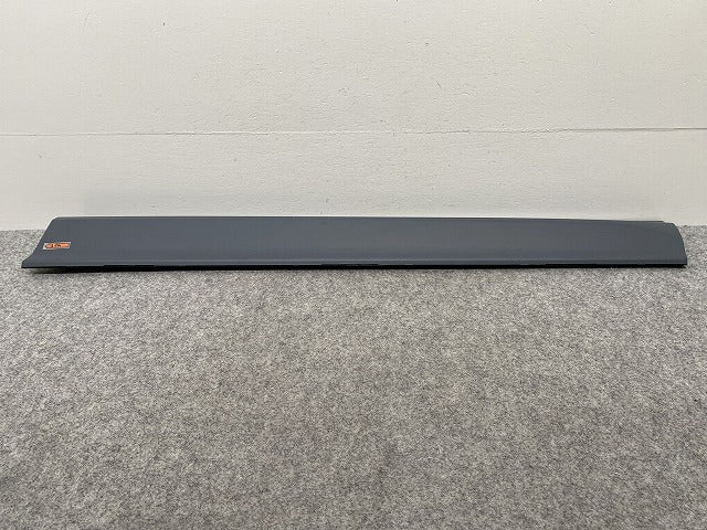 新品!XC60 UB UD 系/2017- 純正 右 フロント ドア サイドパネル モール 31440294 V 39845914 サフ ボルボ(142951)