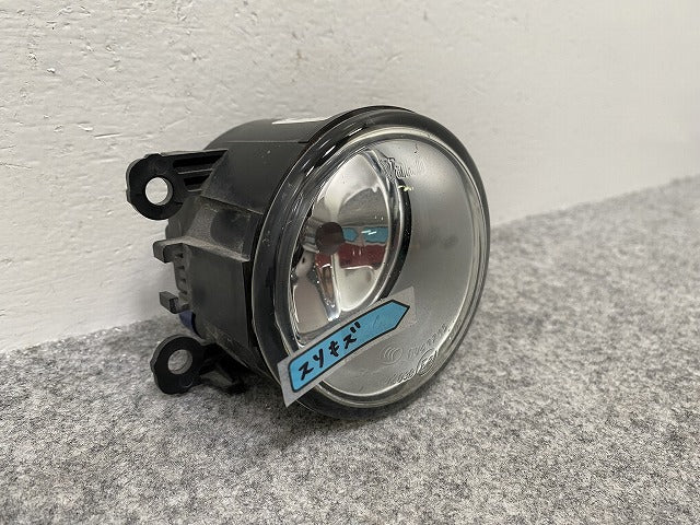 キャラバン NV350 E26 フォグランプ/フォグライト ハロゲン 26150 3XA0B VALEO 90049535 日産(142955)