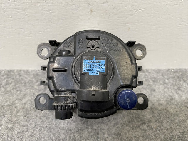 キャラバン NV350 E26 フォグランプ/フォグライト ハロゲン 26150 3XA0B VALEO 90049535 日産(142955)