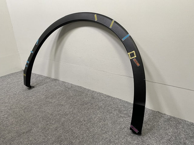 新品!ティグアン 5N系 純正 左 リア フェンダーアーチモール/オーバーフェンダー 5NA854819J 5NA854819J9B9 素地 (142963)