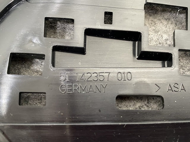 新品!ミニ F55/F56/F57 純正 右 スカットル トリム チェッカーフラッグ 51 142357 010 ホワイト ソリッド MINI(142985)