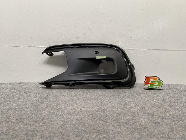 新品!C4 グランド ピカソ B78/2016-2018 純正 左 フロント フォグランプ ガーニッシュ カバー AA37703402 1617537580 シトロエン(142987)