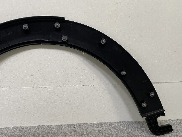 新品!ミニ F55/F56/F57 純正 右 フロント フェンダーアーチモール/オーバーフェンダー 5177 7 300 820 51777300820 素地 MINI(143013)