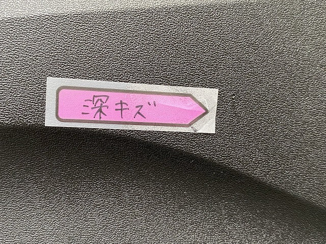新品!XC40 XB系/2018- 純正 右 フロント ドア サイドパネル 32409185 V 32409185 素地 ボルボ(143025)