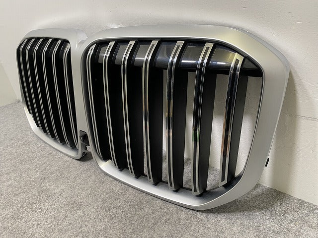 X7 G07 純正 後期 フロント グリル/ラジエーターグリル カメラ付 7313008-09 シルバー BMW(143028)