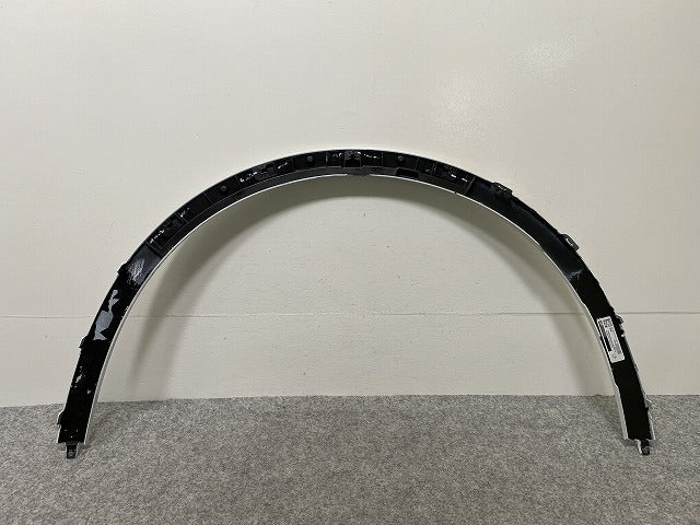X7 G07 純正 左 フロント フェンダーアーチモール/オーバーフェンダー 105034 20 アルピンホワイト 4090 BMW(143031)