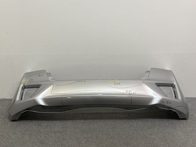 フィット GK3/GK4/GK5/GK6 純正 前期中期 リア バンパー 71501-T5A-0000 アラバスターシルバーメタリック NH700M ホンダ(143073)