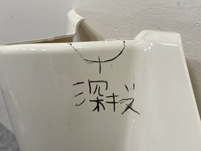デュトロ/ダイナ/トヨエース 8代目/2011-/ワイド 純正 右 コーナーパネル/コーナーカバー ホワイト ソリッド 日野(143124)