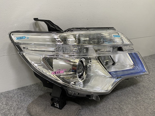 セレナ/ハイウェイスター C26/FC26/FNC26/FPC26/FNPC26/HFC26 純正 後期 右 ヘッドライト/ランプ LED KOITO 100-23683(143129)