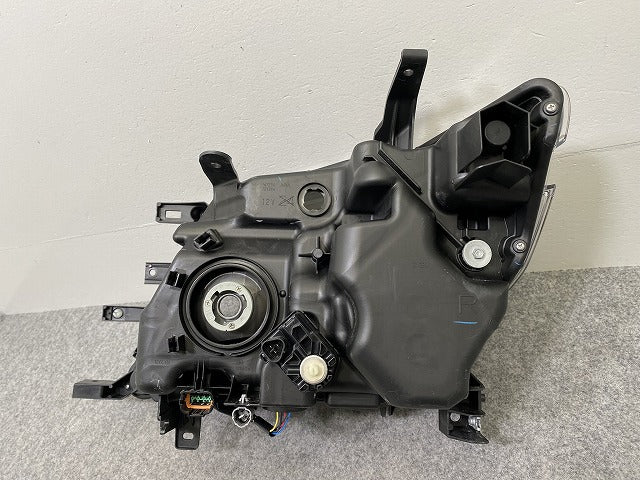 セレナ/ハイウェイスター C26/FC26/FNC26/FPC26/FNPC26/HFC26 純正 後期 右 ヘッドライト/ランプ LED KOITO 100-23683(143129)