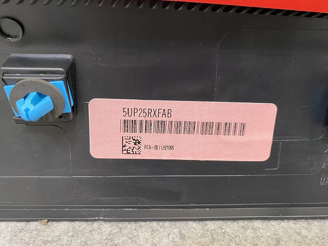 新品!ジープコンパス  左 フロント ドアモールディング 5UP25TRMAA 5UP25RXFAB 素地 クライスラー(143143)