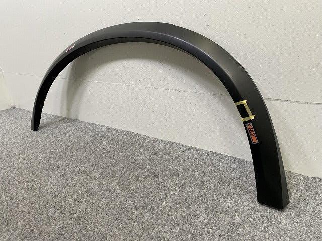 新品!XC90 純正 右 リア フェンダーアーチモール/オーバーフェンダー 31378165 V39790019 未塗装 ボルボ(143159)