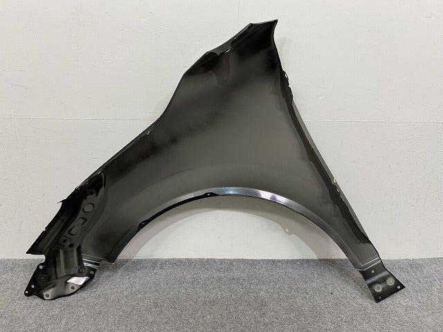 ハリアー 80系/MXUA80/MXUA85 ハイブリッド/AXUH80/AXUH85 PHEV/AXUP85 純正 右 フロント フェンダー プレシャスブラックパール (143162)