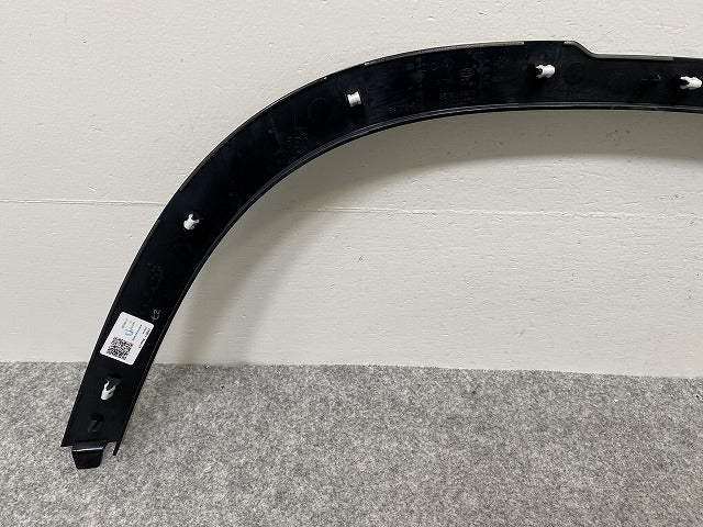 新品!ディフェンダー L663 純正 左 フロント フェンダーアーチモール/オーバーフェンダー L8B2-16A075-BX ブラック ソリッド (143164)