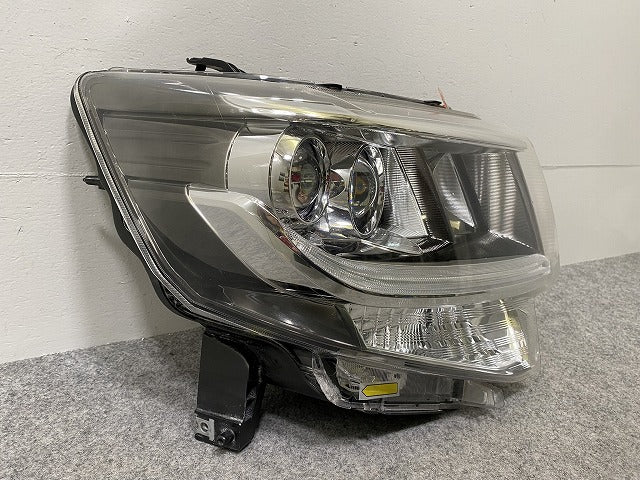タント カスタム/シフォン カスタム トップエディション LA600S/LA610S LA600F/LA610F 純正 右 ヘッドライト LED 刻印XZ 100-51392(143196)