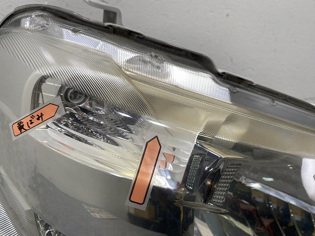 タント LA600S/LA610S 純正 右 ヘッドライト/ランプ レベライザーハロゲン ICHIKOH 1880 ダイハツ(143202)