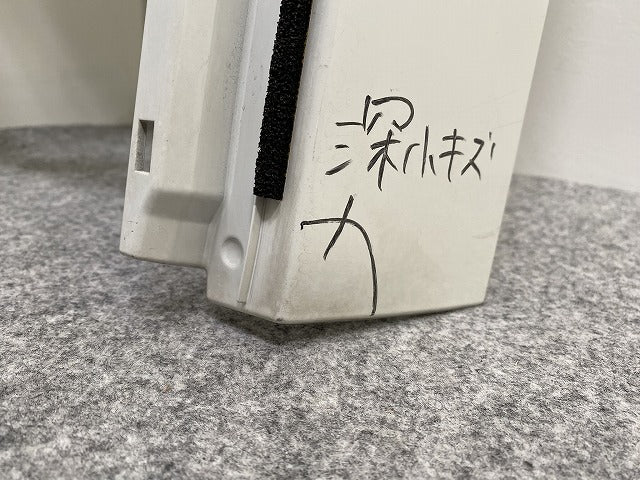 フォワード 5代目/2007- 4t 純正 前期 左 フロント コーナーパネル/コーナーカバー ホワイト ソリッド いすゞ(143207)