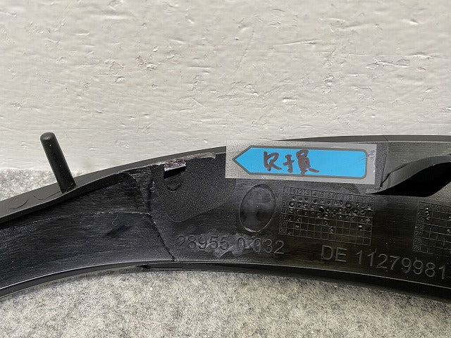 新品!Aクラス W176/AMG 純正 右 フロント グリルモール/ラジエーターグリルモール A176 885 5000 A 1768855000 ブラック ベンツ(143236)