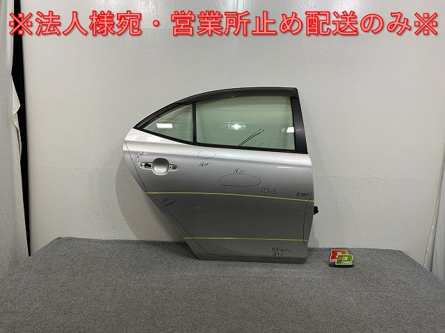 アリオン 240系/NZT240/ZZT240/ZZT245/AZT240 右 リア ドア ガラスバイザー付 シルバー メタリック トヨタ(143260)