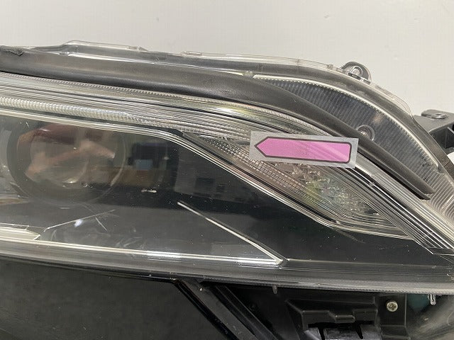 ヴェルファイア 30系/AGH30W/AGH35W/GGH30W/GGH35W ハイブリッド/AYH30W 純正 前期 右 ヘッドライト/ランプ LED 刻印コ 58-65(143297)