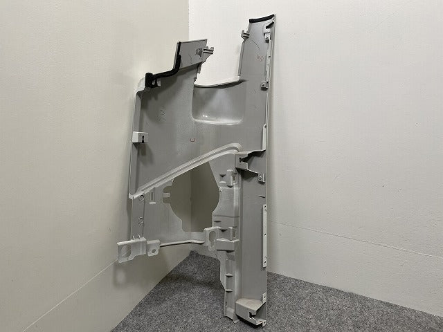 フォワード 5代目/2007- 純正 右 フロント コーナーパネル/コーナーカバー 7ST39RXFAA ホワイト ソリッド(143309)