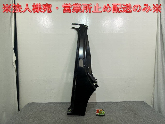 キャラバン NV350 E26 純正 右 Bピラー 未塗装 日産(143320)