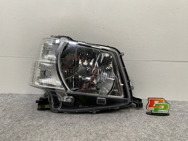 ハイゼット/ハイジェット/サンバーバン/ピクシスバン S700V/S710V 純正 右 ヘッドライト ハロゲン 刻印ハR A010/81110-B5200(143333)