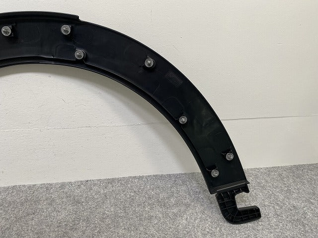 新品!ミニ F55/F56/F57 純正 右 フロント フェンダーアーチモール/オーバーフェンダー 5177 7 300 820 51777403252/51777300820(143349)