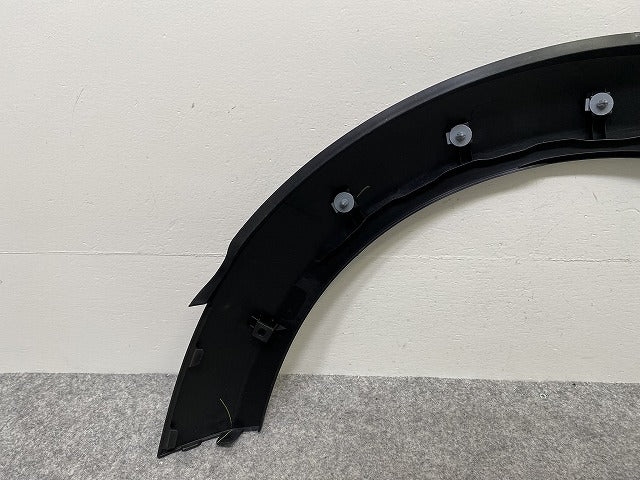 新品!R55 クラブマン R56 3ドア R57/R58/R59 純正 右 フロント フェンダーアーチモール/オーバーフェンダー 146149-10 51777349422143352)