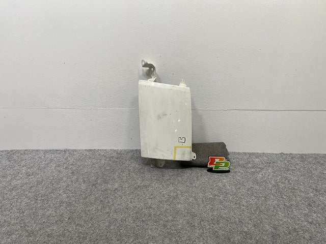 デュトロ 初代/ダイナ/トヨエース 7代目 1999-2011/ワイド 純正 右 フロント コーナーパネル/コーナーカバー ホワイト(143362)