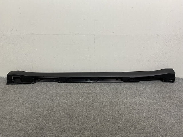 新車取外し!ハリアー 60系/ZSU60W/ZSU65W/ASU60W/ASU65W ハイブリッド/AVU65W 純正 右 サイドステップ/サイドスカート 75851-48020(143369)