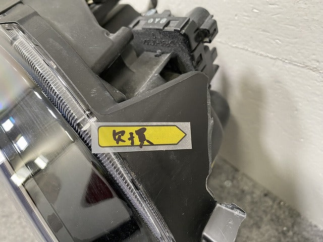 ミラ トコット/TOCOT LA550S/LA560S 純正 右 ヘッドライト/ランプ LED レベライザー KOITO 100-6906R ダイハツ(143417)