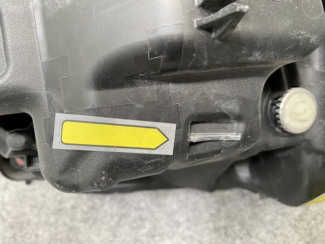 ミラ トコット/TOCOT LA550S/LA560S 純正 右 ヘッドライト/ランプ LED レベライザー KOITO 100-6906R ダイハツ(143417)
