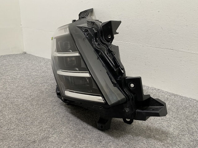 セレナ ハイウェイスター/X/XV/C28/NC28/GC28 e-POWER/ルキシオン/FC28/FNC28/GFC28 純正 右 ヘッドライト LED 刻印E 100-2379Y (143428)