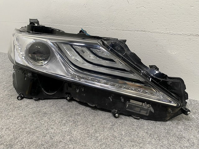 カムリ 70系/AXVH70/AXVH75 純正 前期 右 ヘッドライト/ランプ LED 刻印M KOITO 33-233 トヨタ(143430)