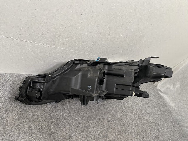 カムリ 70系/AXVH70/AXVH75 純正 前期 右 ヘッドライト/ランプ LED 刻印M KOITO 33-233 トヨタ(143430)