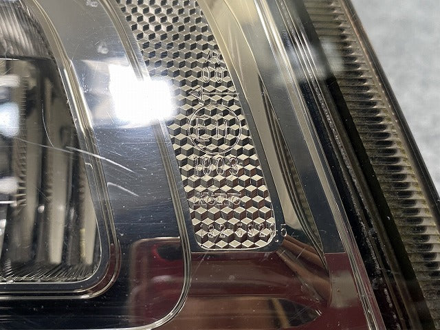 スペーシア/フレアワゴン MK32S/MK42S/MM32S/MM42S 純正 左 テールランプ/ライト/レンズ ハロゲン KOITO 132-59295 スズキ(143452)