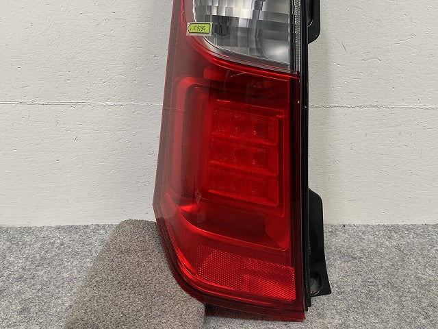 ワゴンＲ DBA-MH34S 左テールランプ 660 スティングレイ T R06A-DET Z7T パール 35603-72M1 35670-72M10 左 mh34s テールランプ MH34S NO.187608◇ :